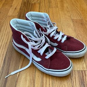 Women’s Vans, Burgundy- Size 6